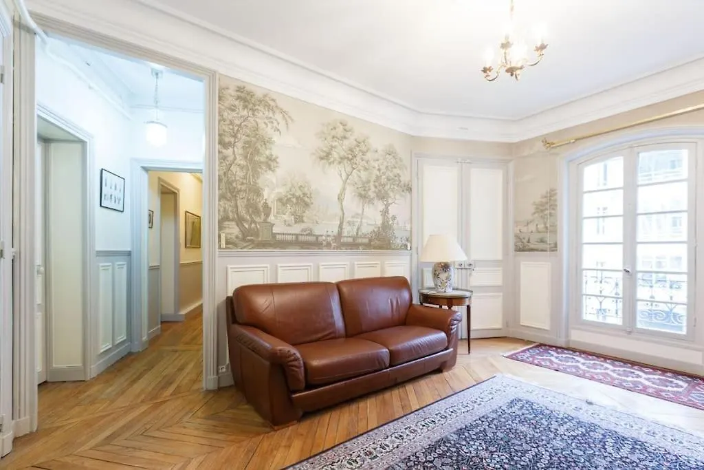 Superb 4 Bdrms 185M2 Apt Trocadero Paris